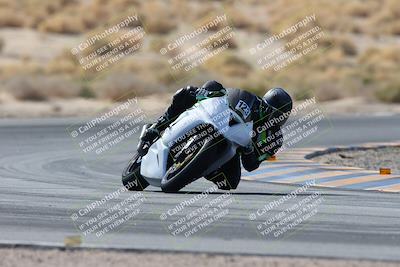 media/Feb-04-2024-SoCal Trackdays (Sun) [[91d6515b1d]]/3-Turn 5 (1045am)/